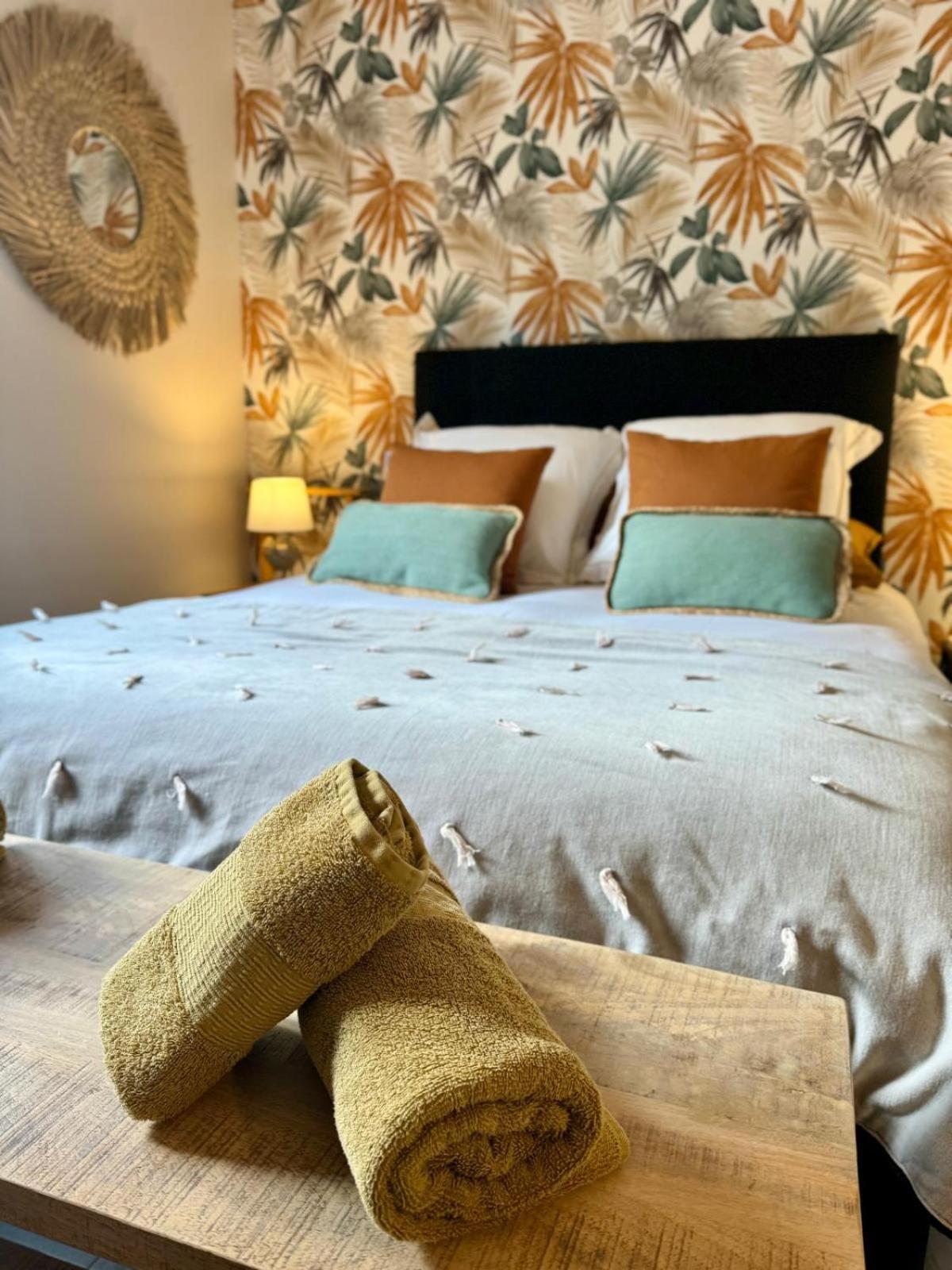 La Crevette Bed & Breakfast Villerville Exterior photo
